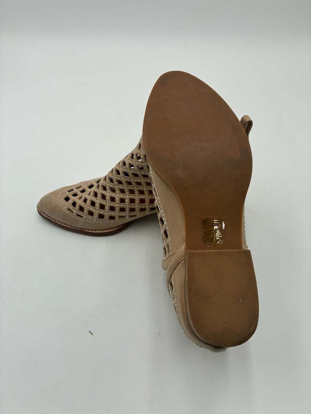 Jeffrey Campbell Size 9.5 Tan Suede Cutout Ankle Booties - Picture 4 of 6